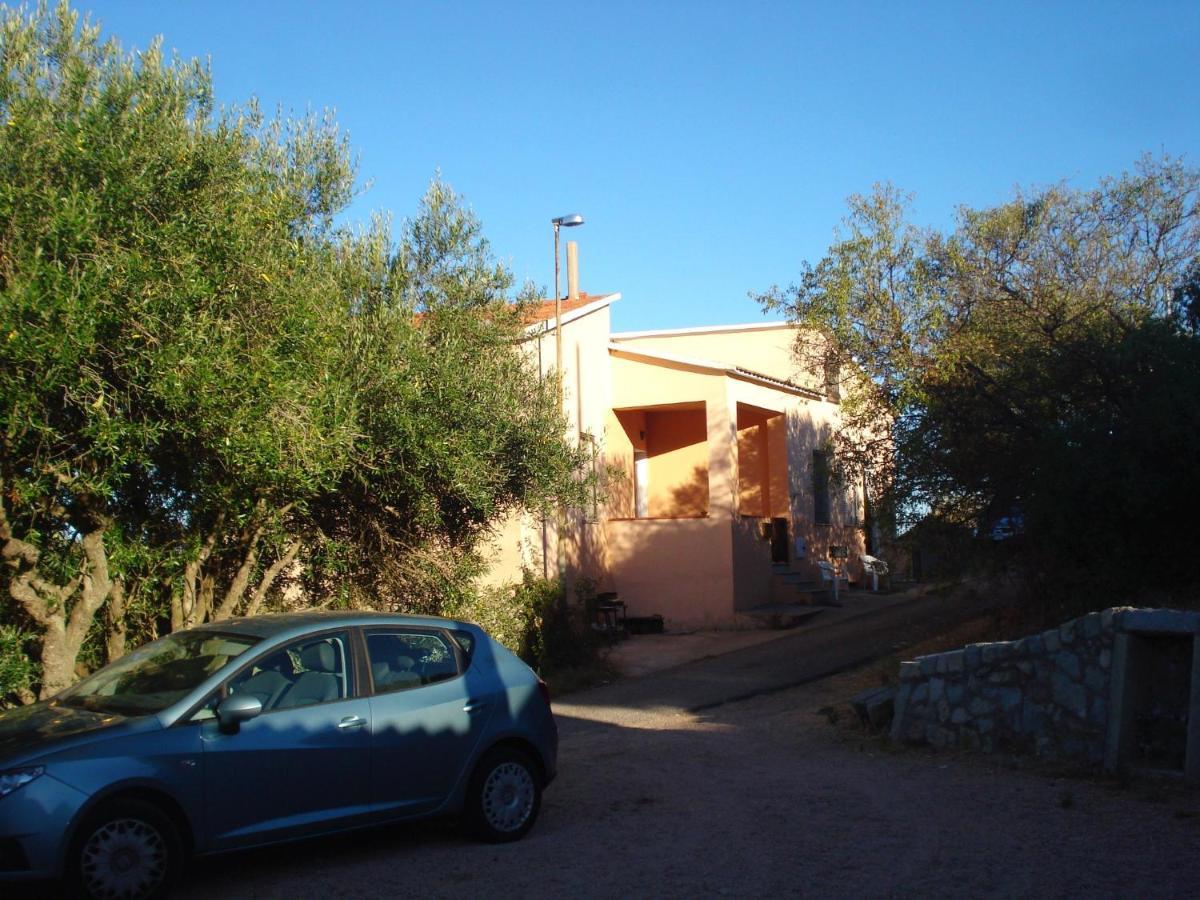 Casa Vacanza Costa Rossa vista mare Trinità dʼAgultu Esterno foto