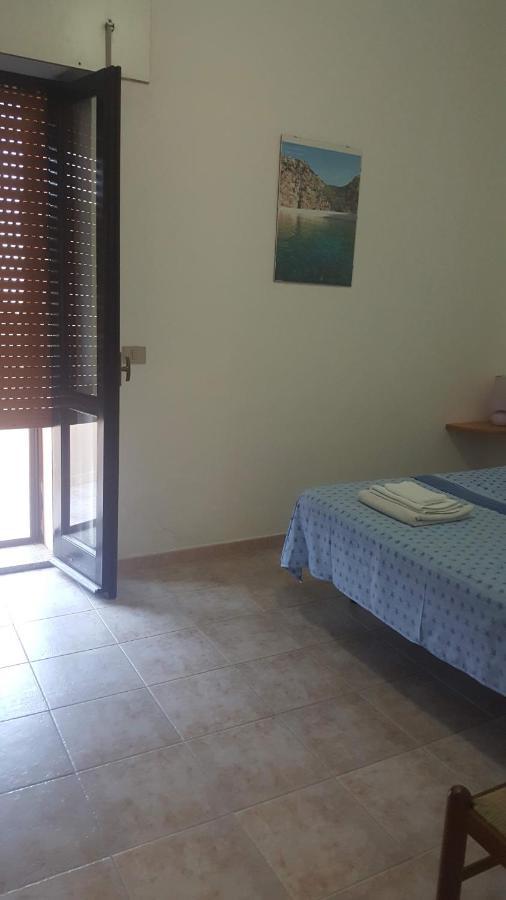 Casa Vacanza Costa Rossa vista mare Trinità dʼAgultu Esterno foto