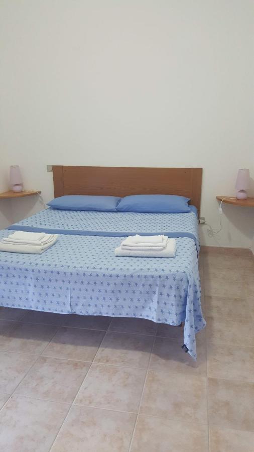 Casa Vacanza Costa Rossa vista mare Trinità dʼAgultu Esterno foto